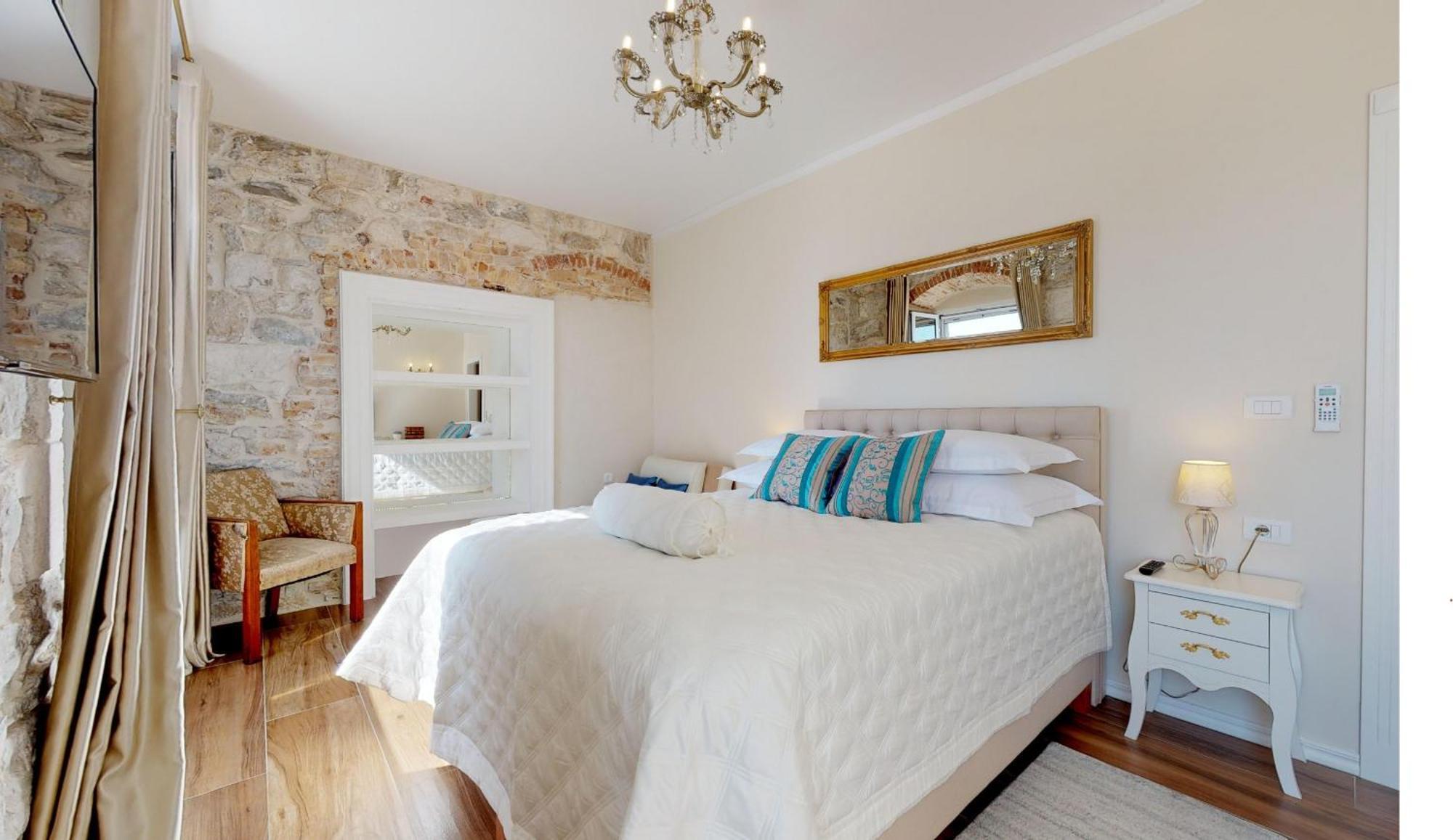 ספליט Chrysanta Apartments מראה חיצוני תמונה