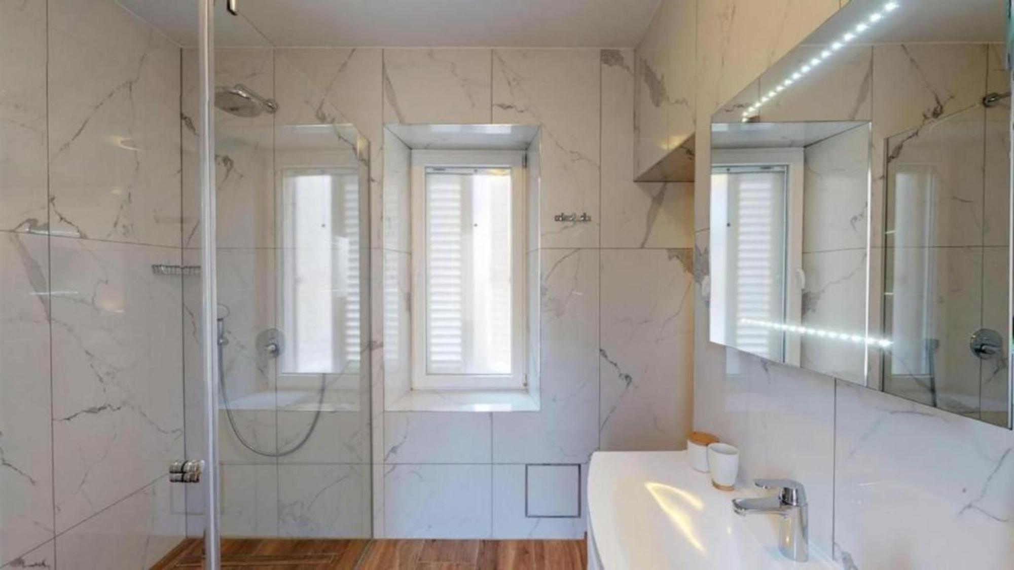 ספליט Chrysanta Apartments מראה חיצוני תמונה