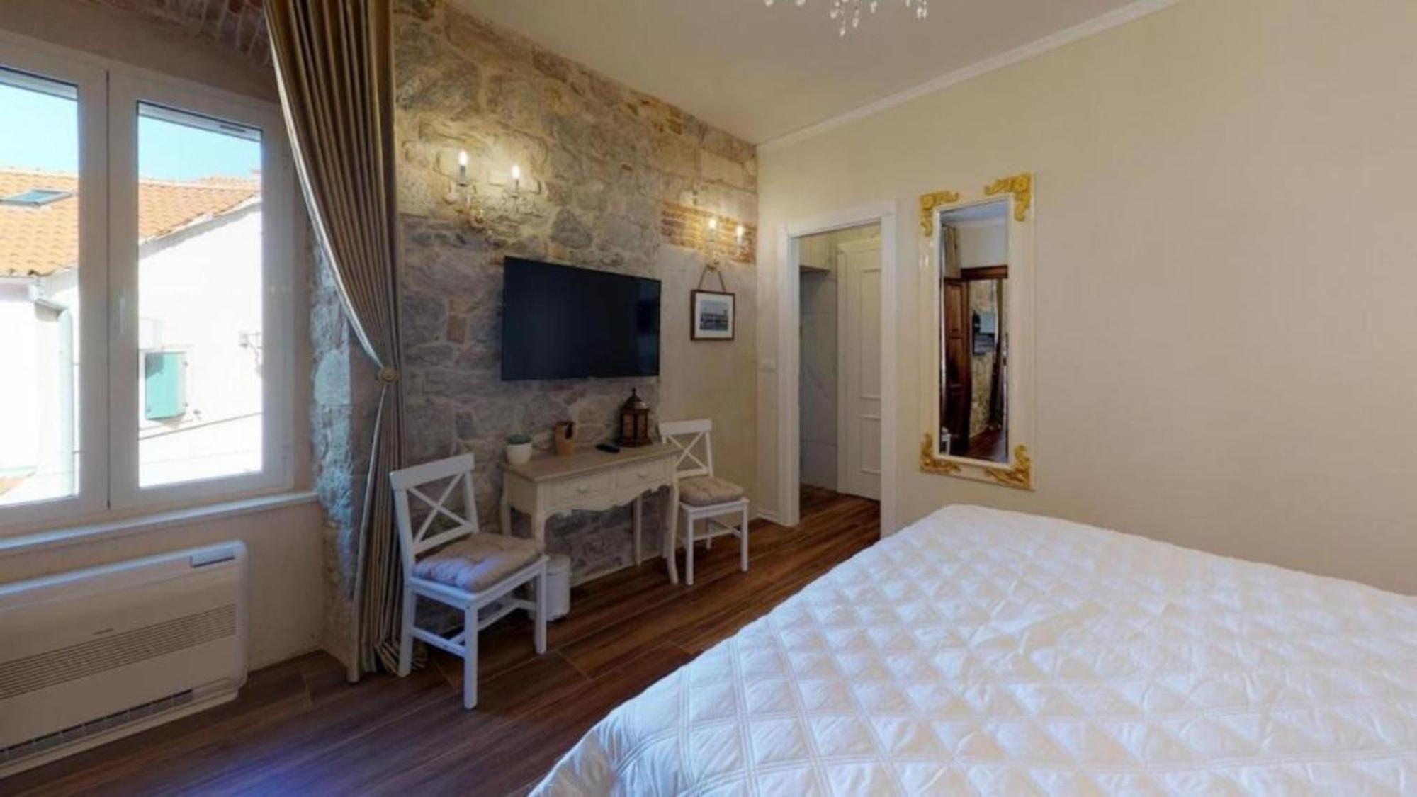 ספליט Chrysanta Apartments מראה חיצוני תמונה