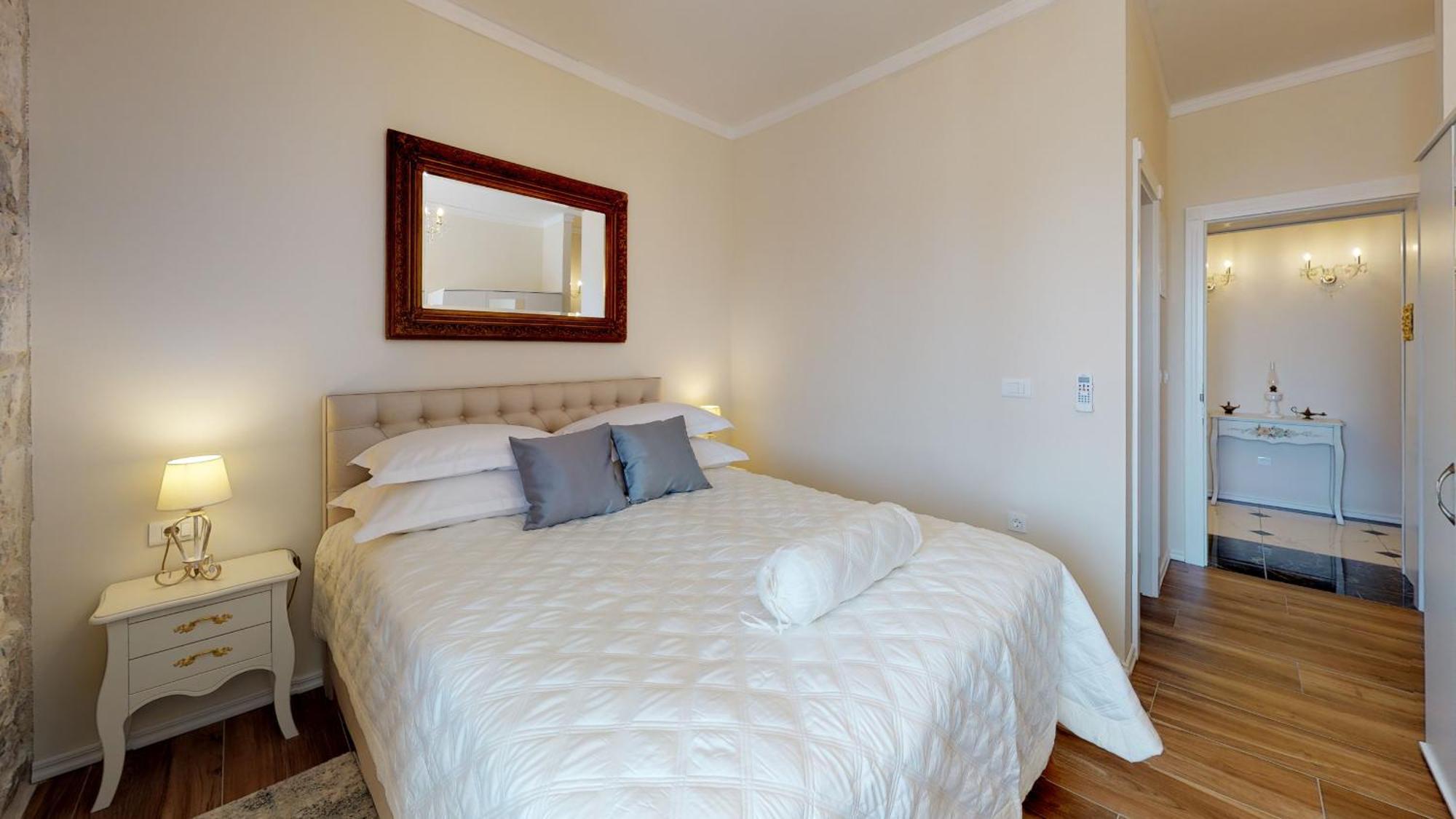 ספליט Chrysanta Apartments מראה חיצוני תמונה